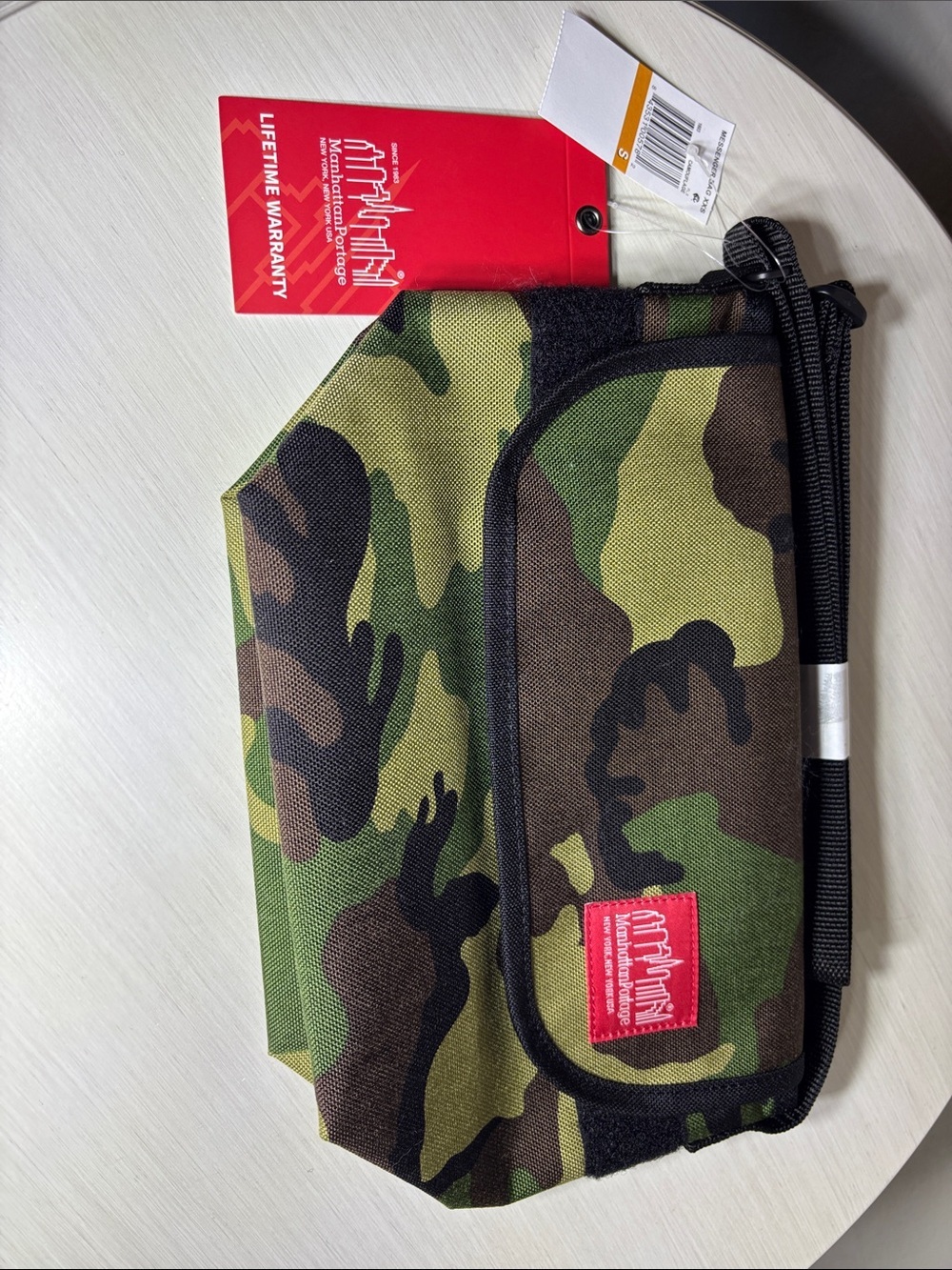 Manhattan Portage Mini NY Casual
Messenger Bag XXS Camo Cordura 1603 NWT - Picture 4 of 11